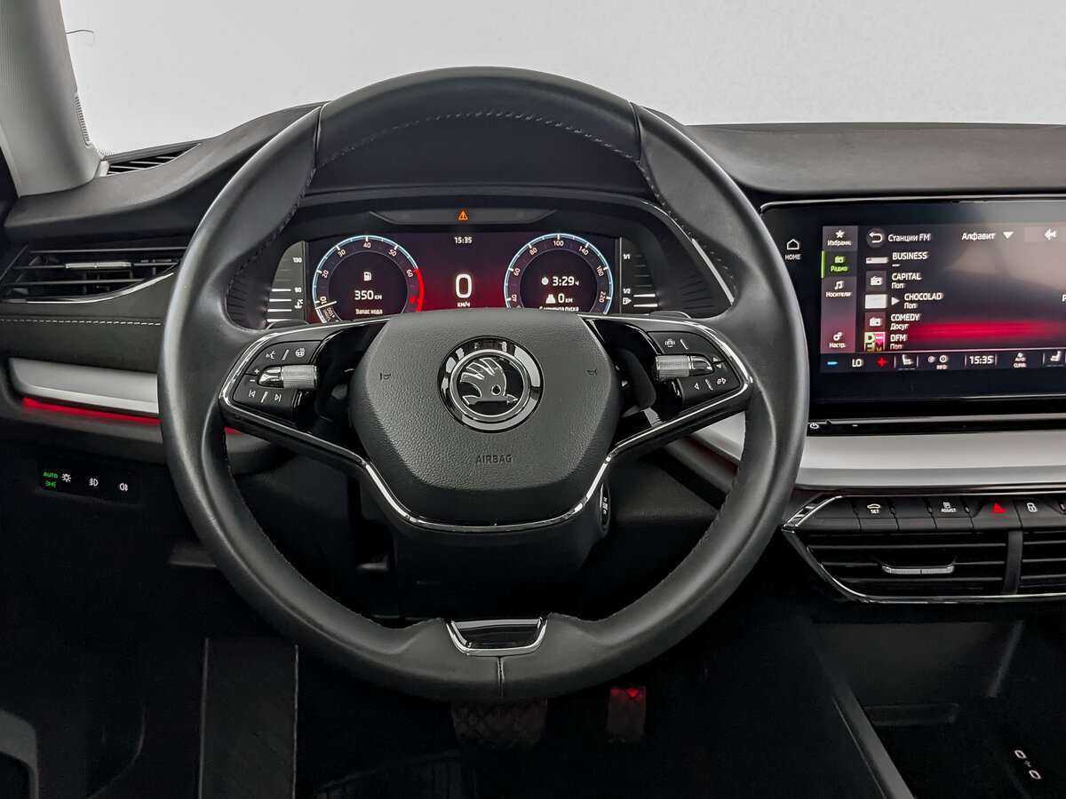 Б/У Шкода Октавия 2021 года. Фото: #19