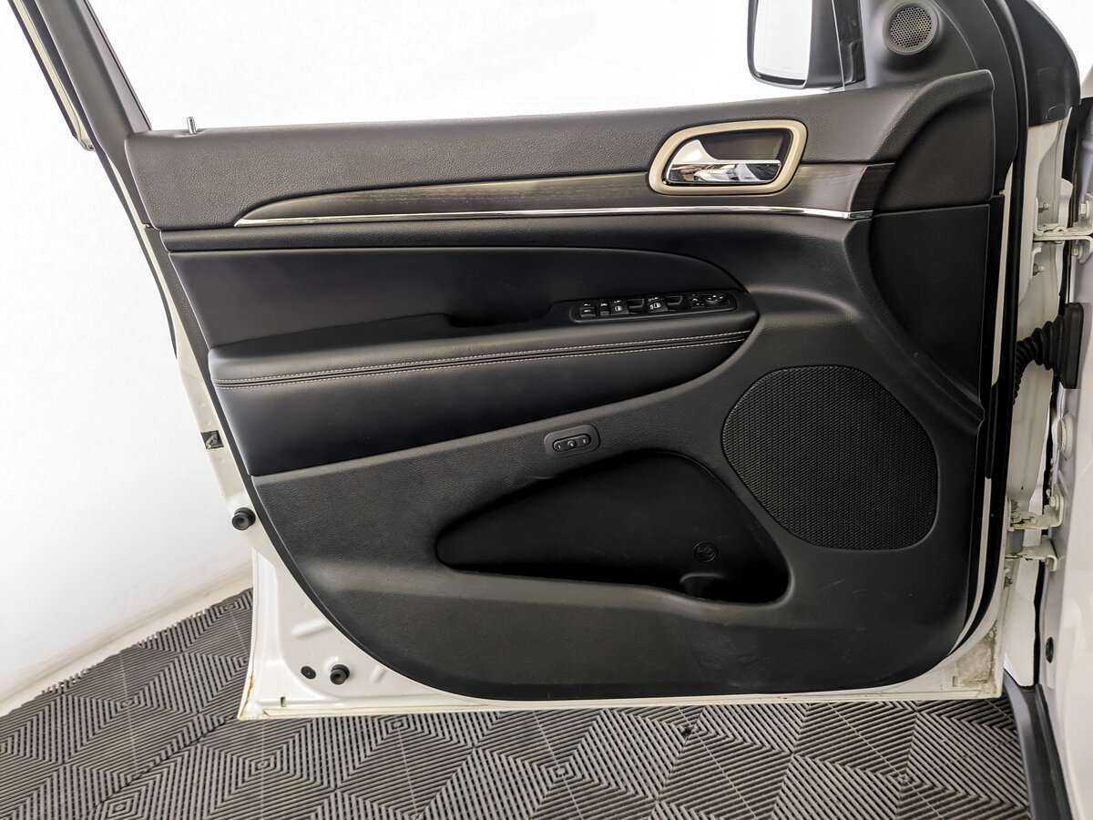 Б/У Джип Гранд Чироки 2014 года. Фото: #17