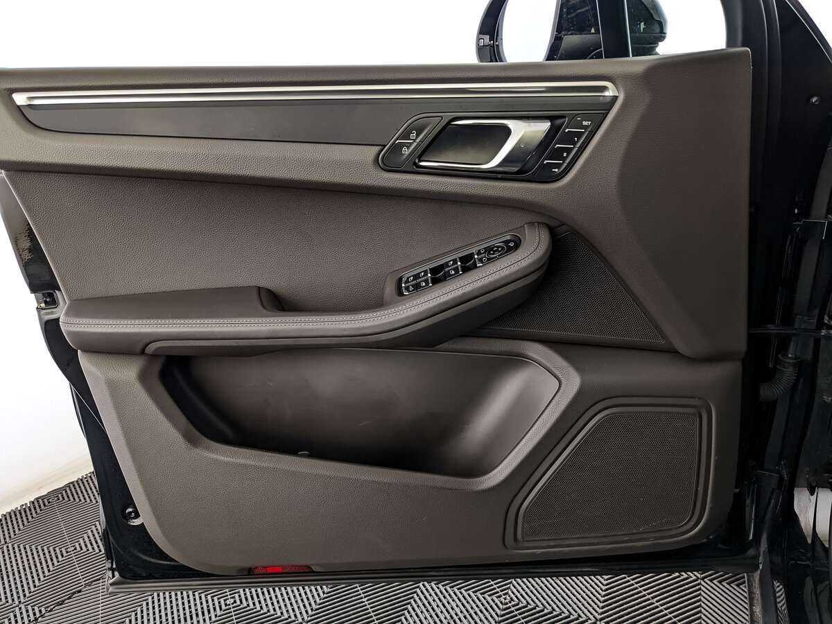 Б/У Порш Макан 2021 года. Фото: #14