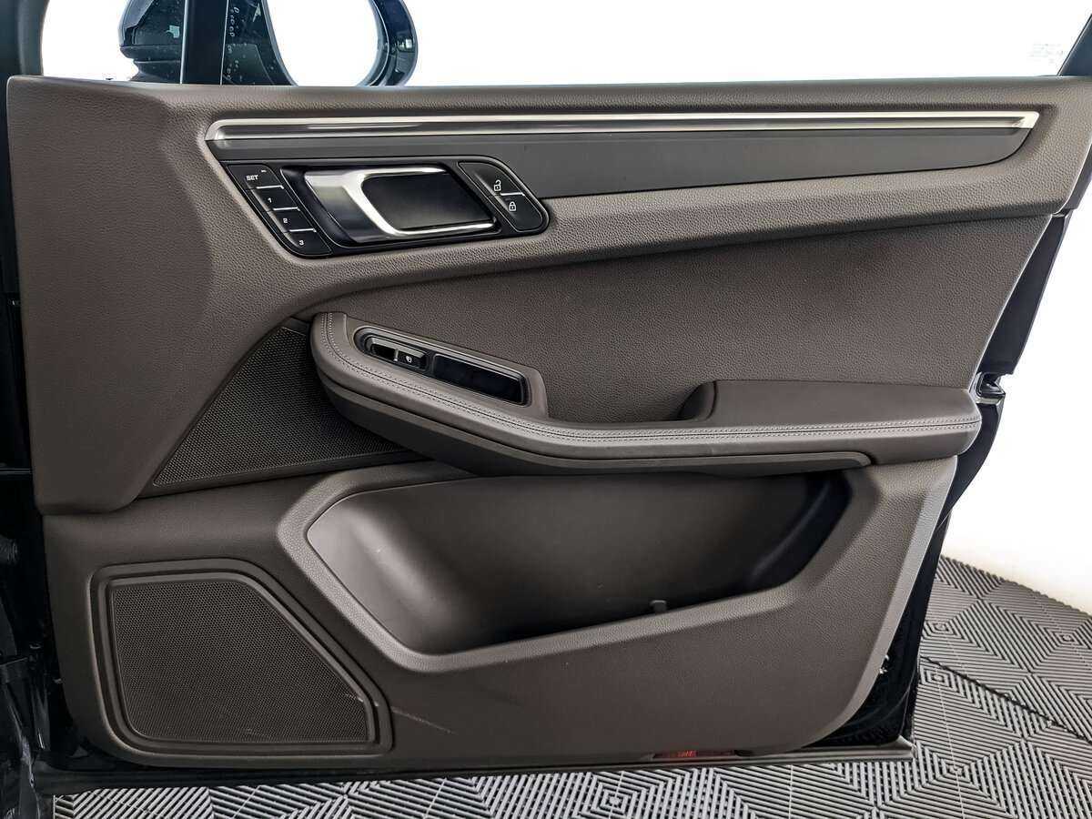 Б/У Порш Макан 2021 года. Фото: #20