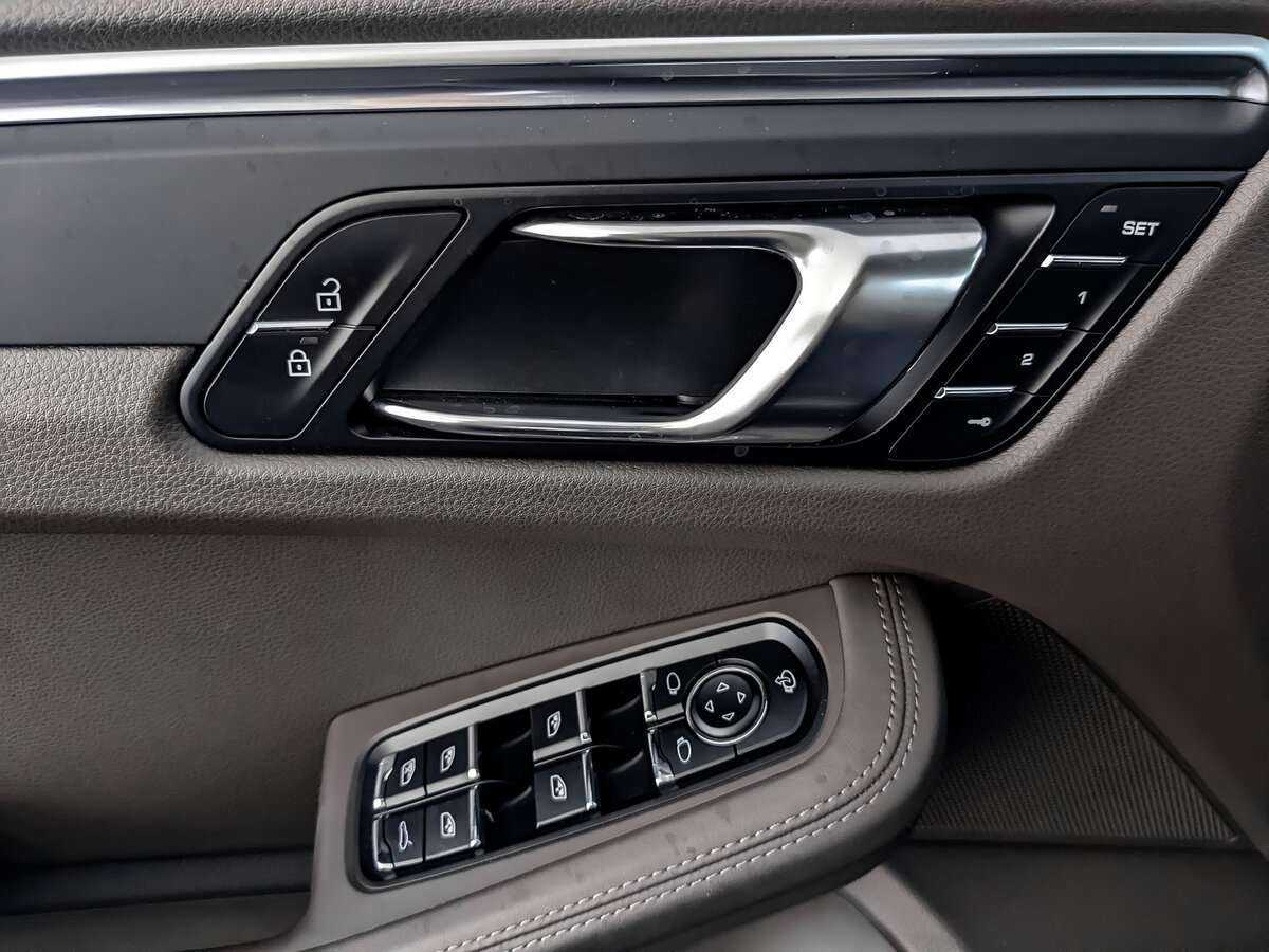 Б/У Порш Макан 2021 года. Фото: #24