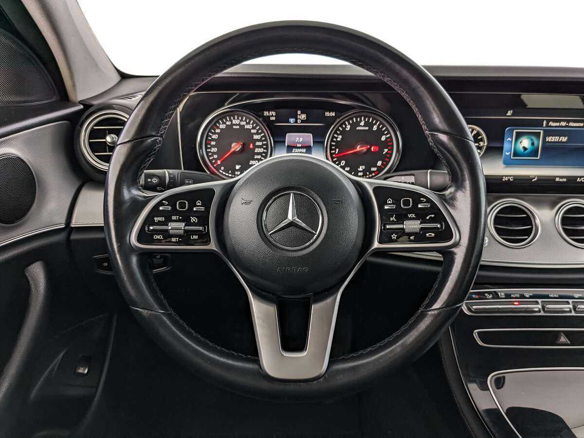 Б/У Мерседес-Бенц Е-Класс 2018 года. Фото: #16