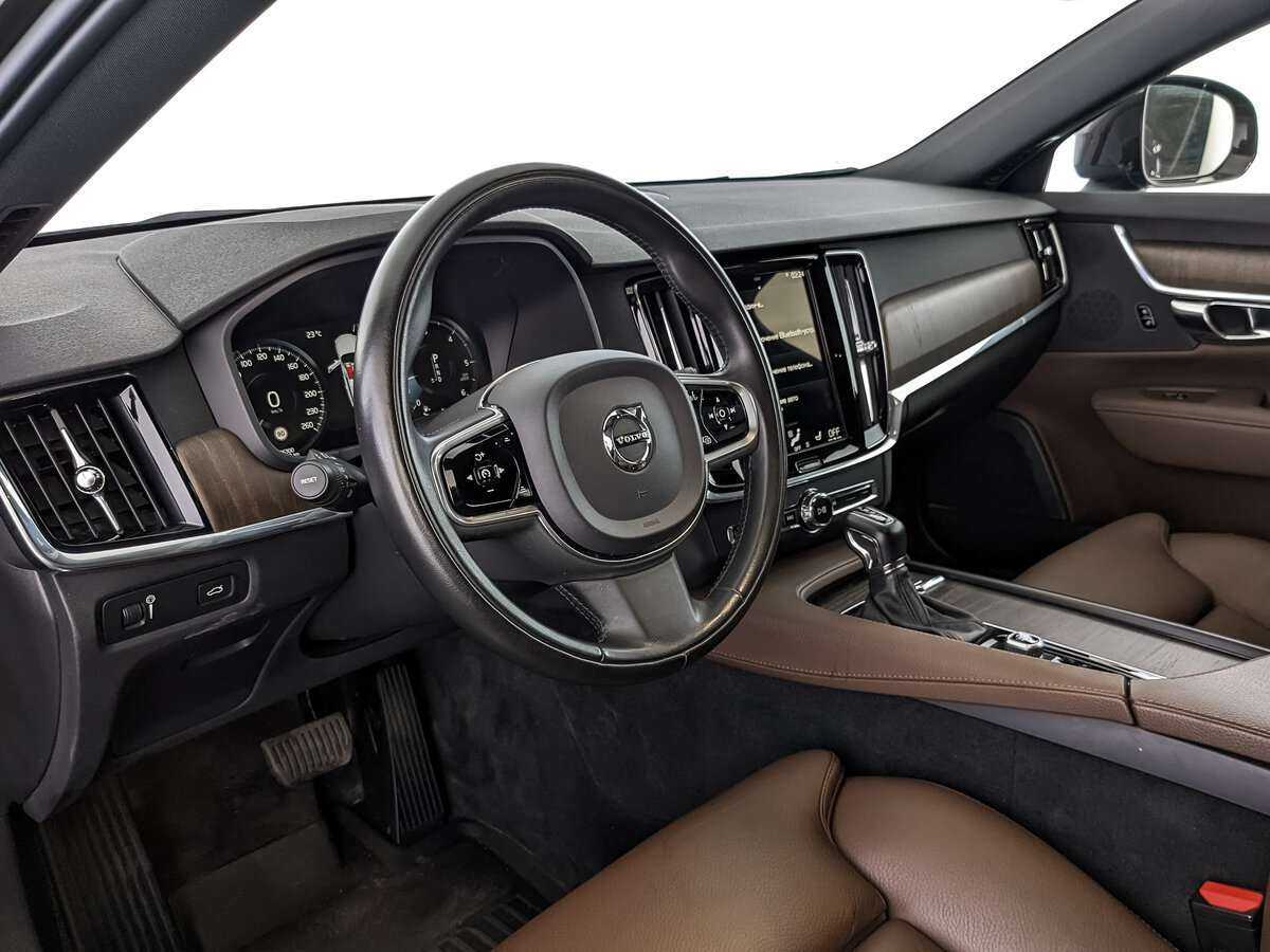 Б/У Вольво В90 2020 года. Фото: #10