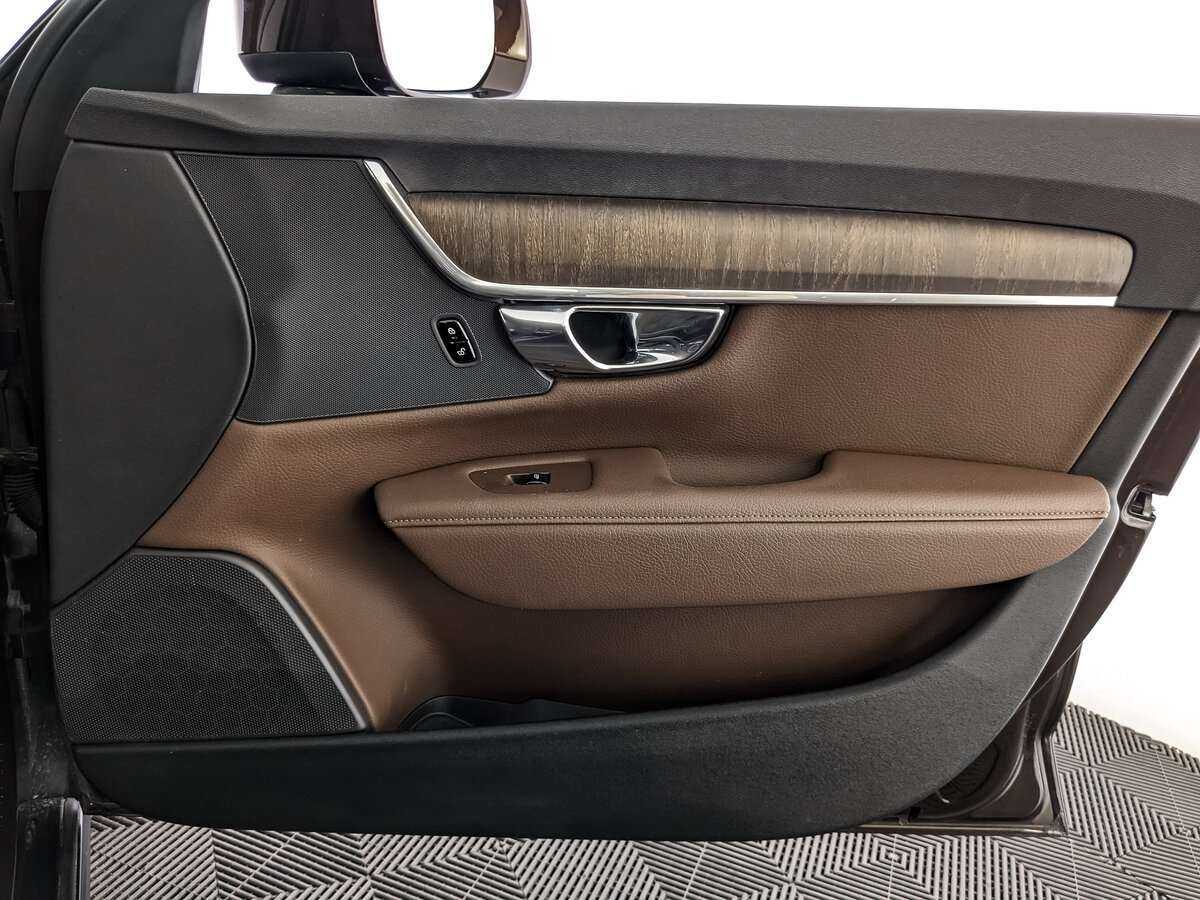 Б/У Вольво В90 2020 года. Фото: #20