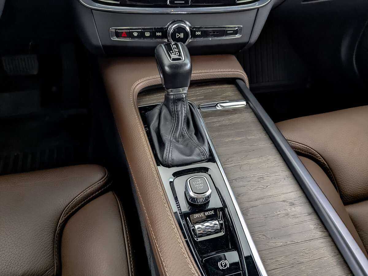 Б/У Вольво В90 2020 года. Фото: #21