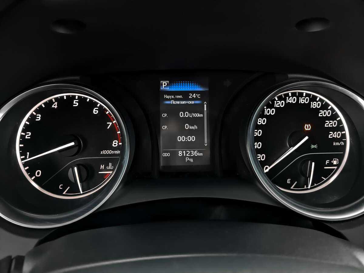 Б/У Тойота Камри 2019 года. Фото: #10