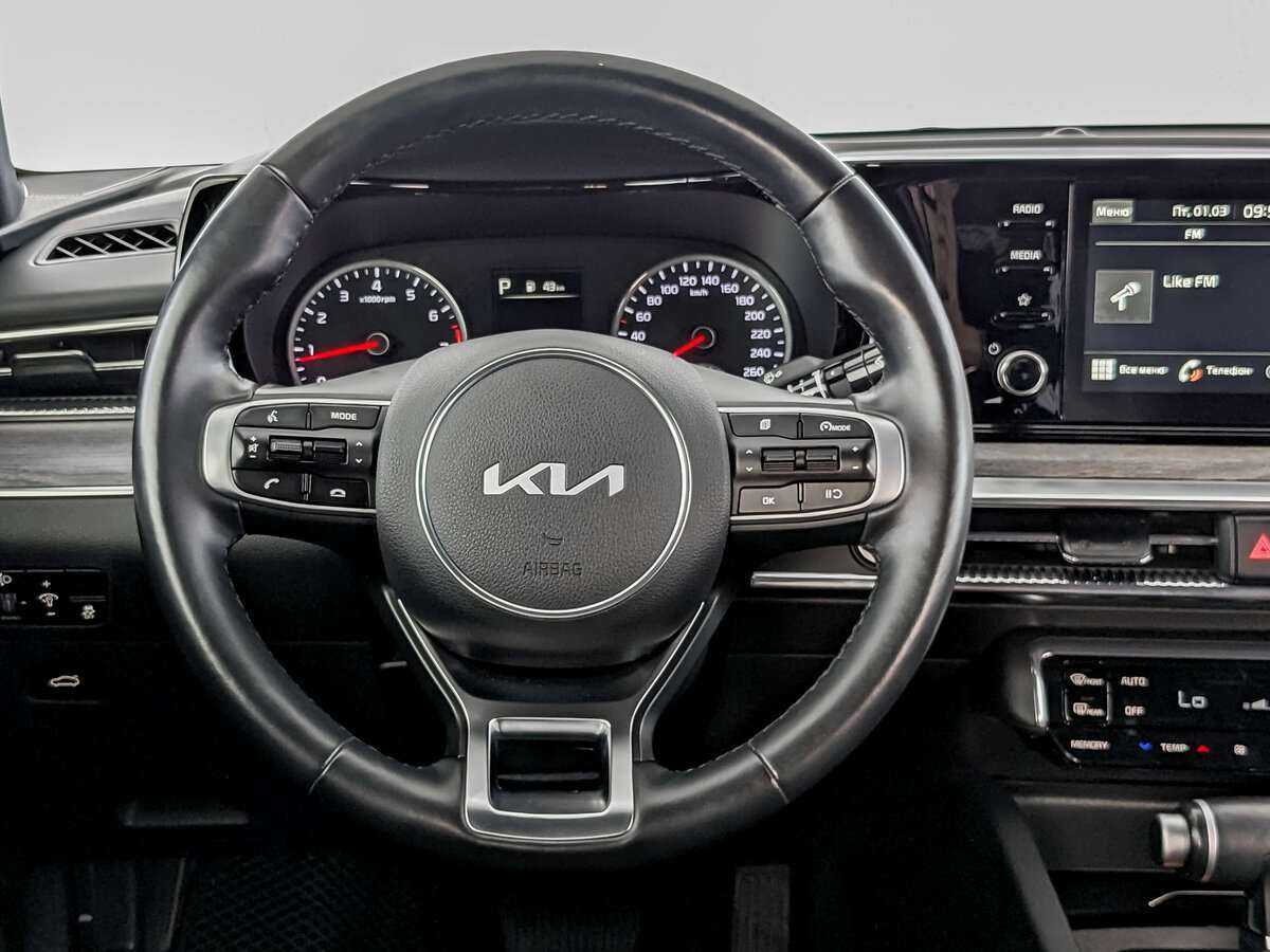 Б/У Киа К5 2021 года. Фото: #17