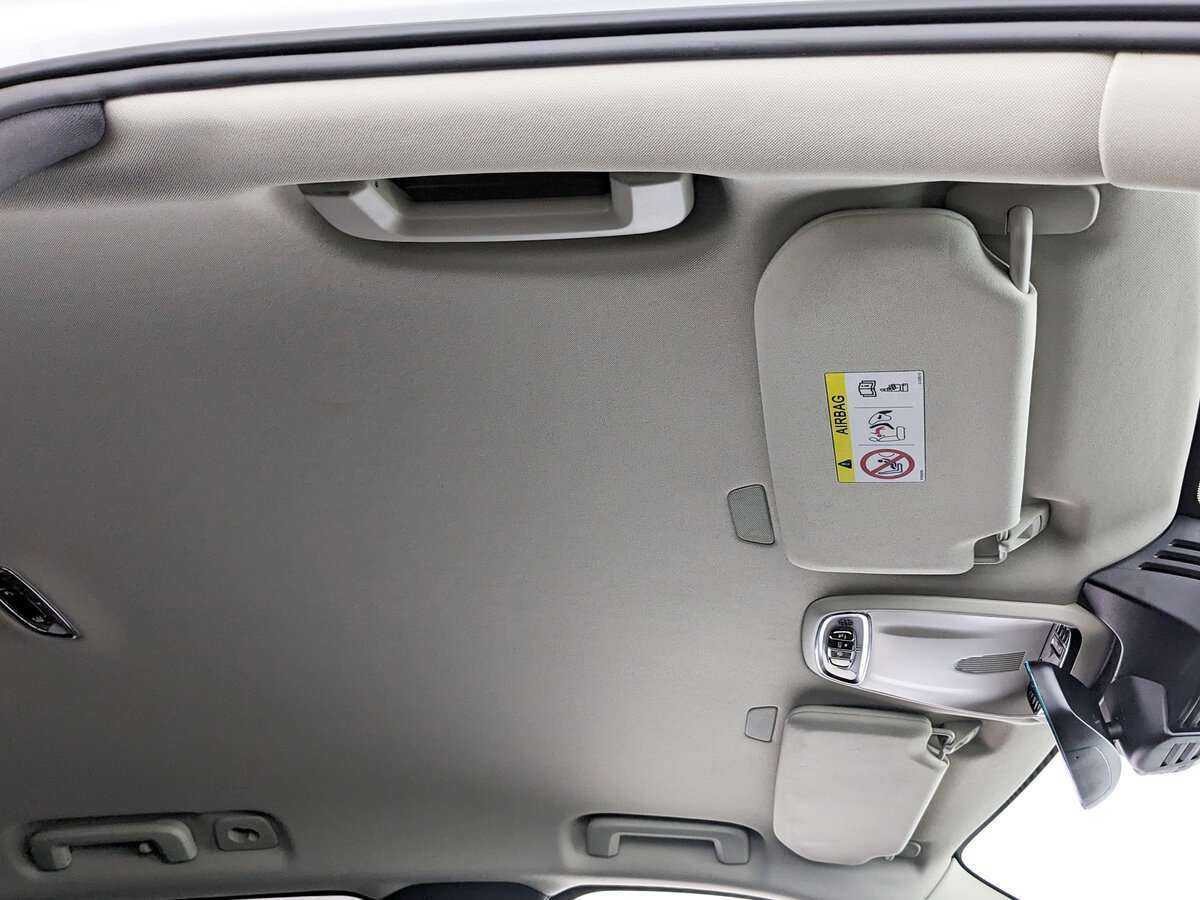 Б/У Вольво ИксЦ90 2021 года. Фото: #19