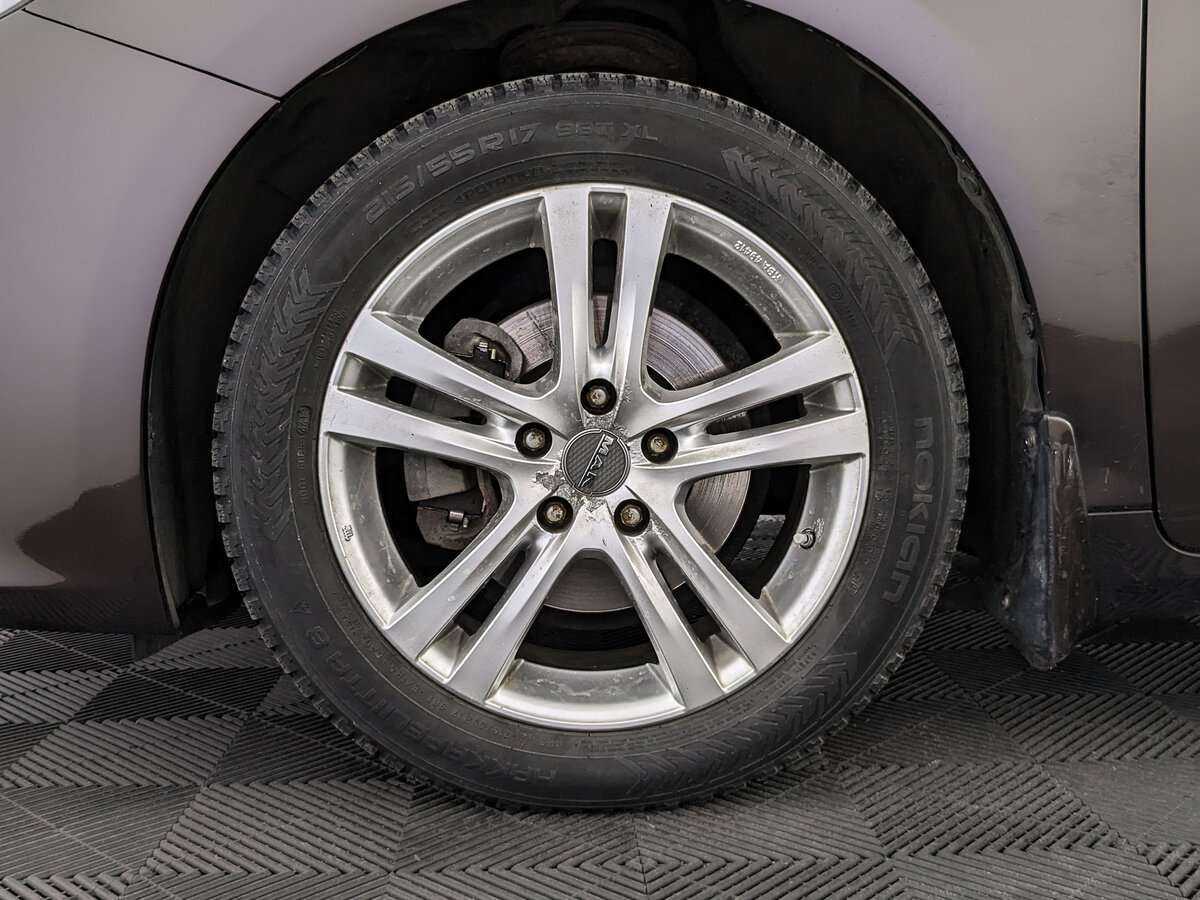 Б/У Лексус ЕС 2014 года. Фото: #10