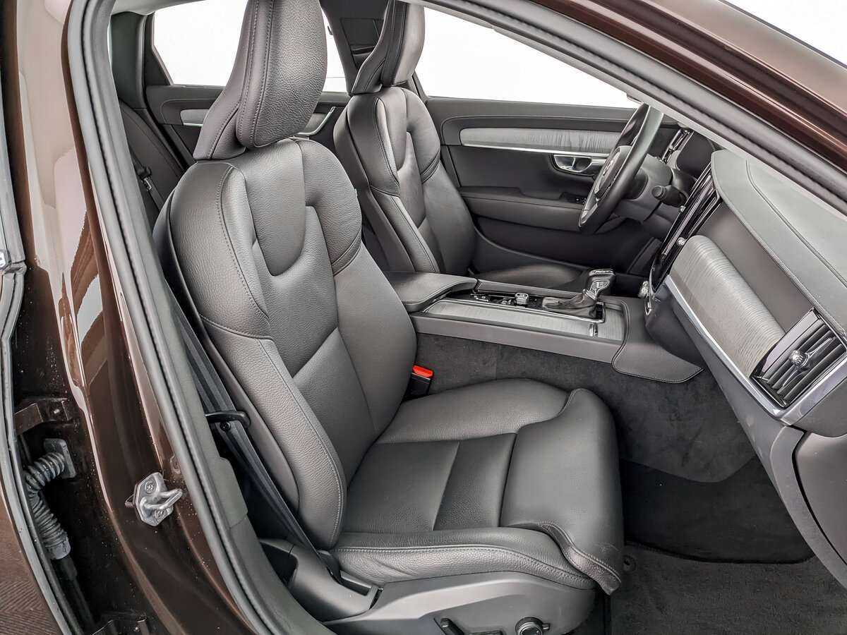 Б/У Вольво С90 2021 года. Фото: #20