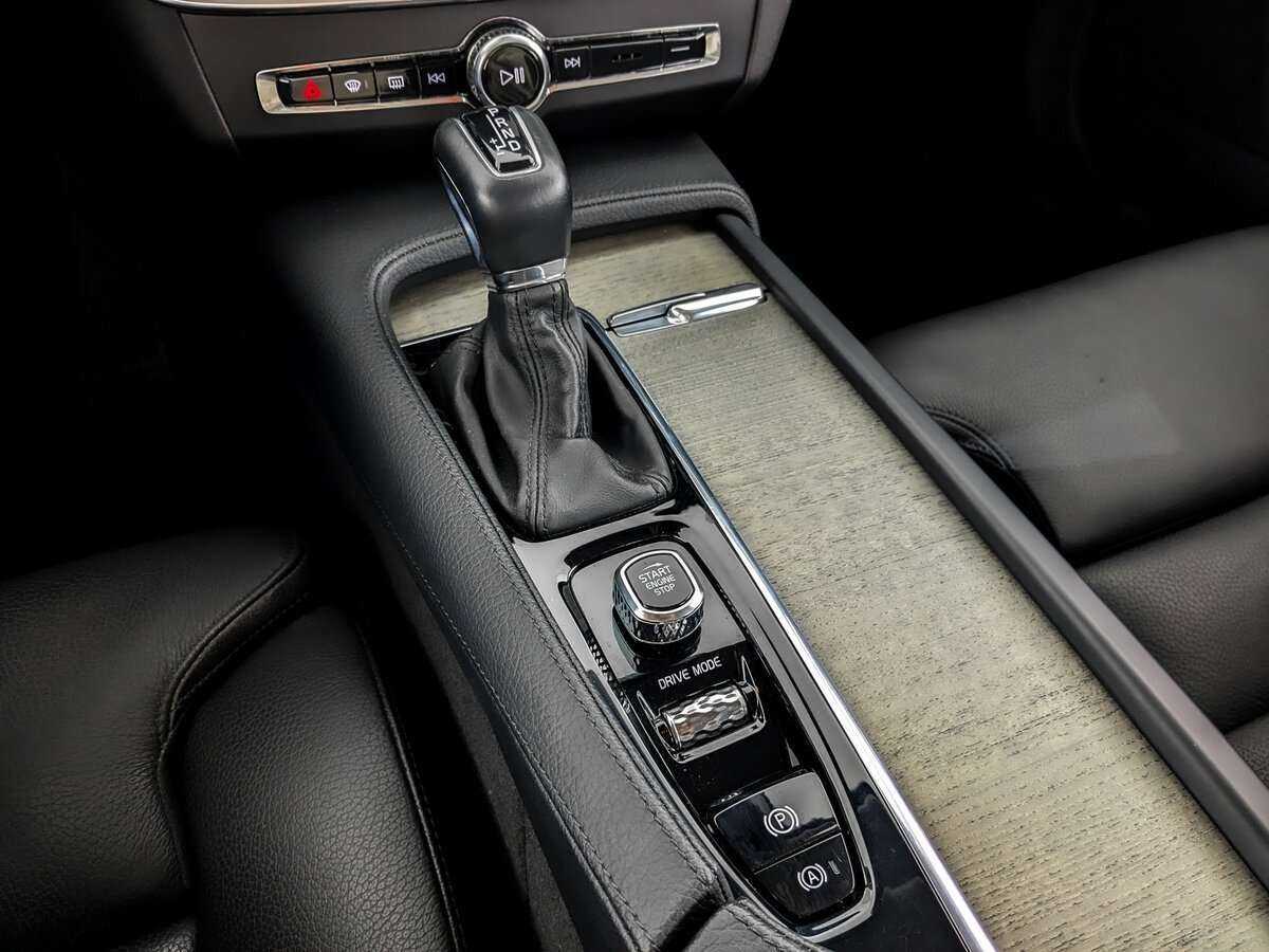 Б/У Вольво С90 2021 года. Фото: #24