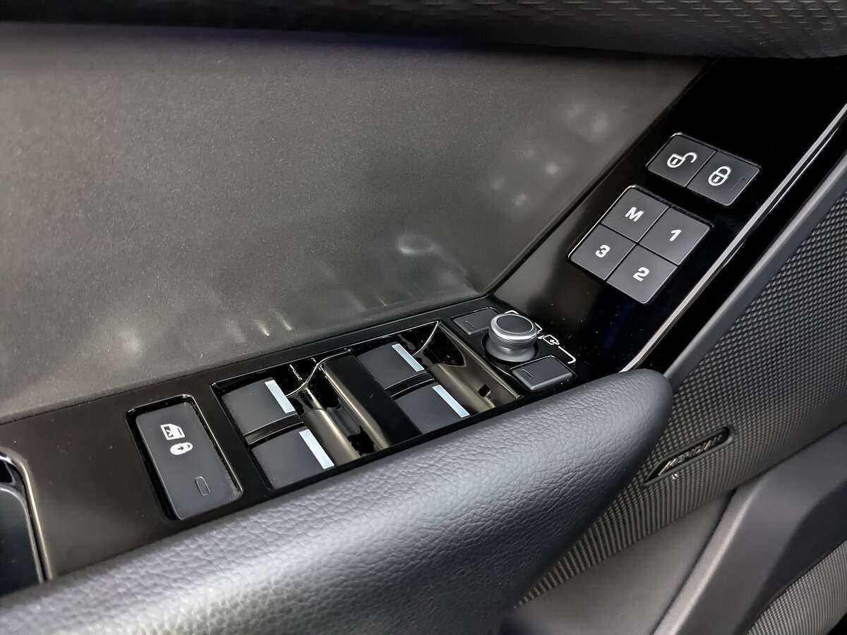 Б/У Лэнд Ровер Рэнж Ровер Велар 2020 года. Фото: #22