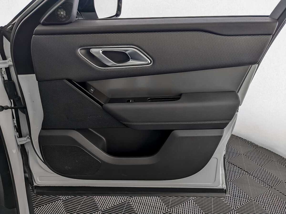 Б/У Лэнд Ровер Рэнж Ровер Велар 2020 года. Фото: #19