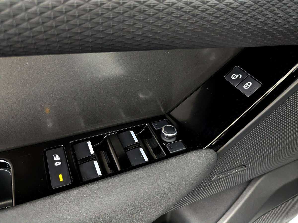 Б/У Лэнд Ровер Рэнж Ровер Велар 2020 года. Фото: #20