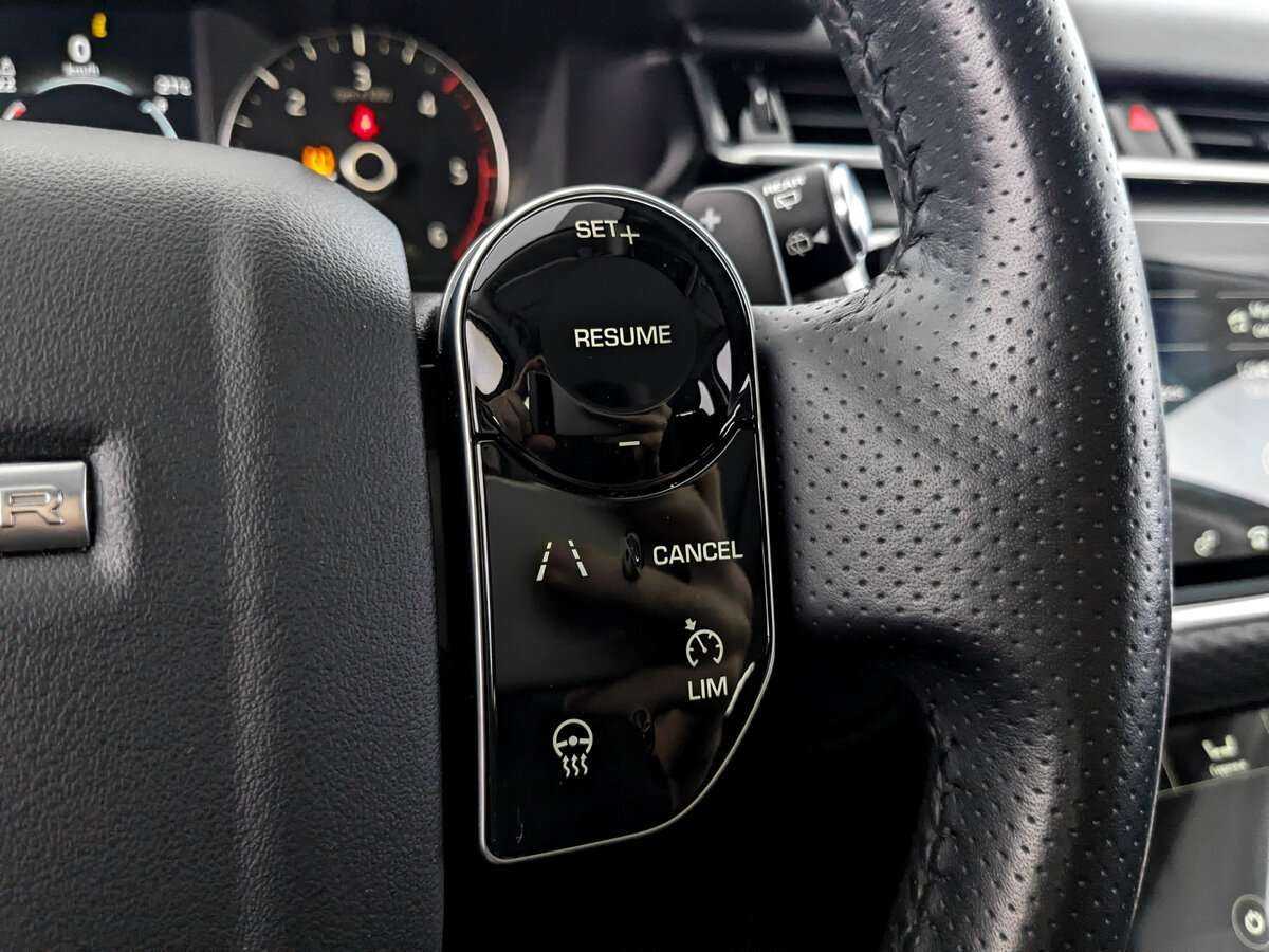 Б/У Лэнд Ровер Рэнж Ровер Велар 2020 года. Фото: #21