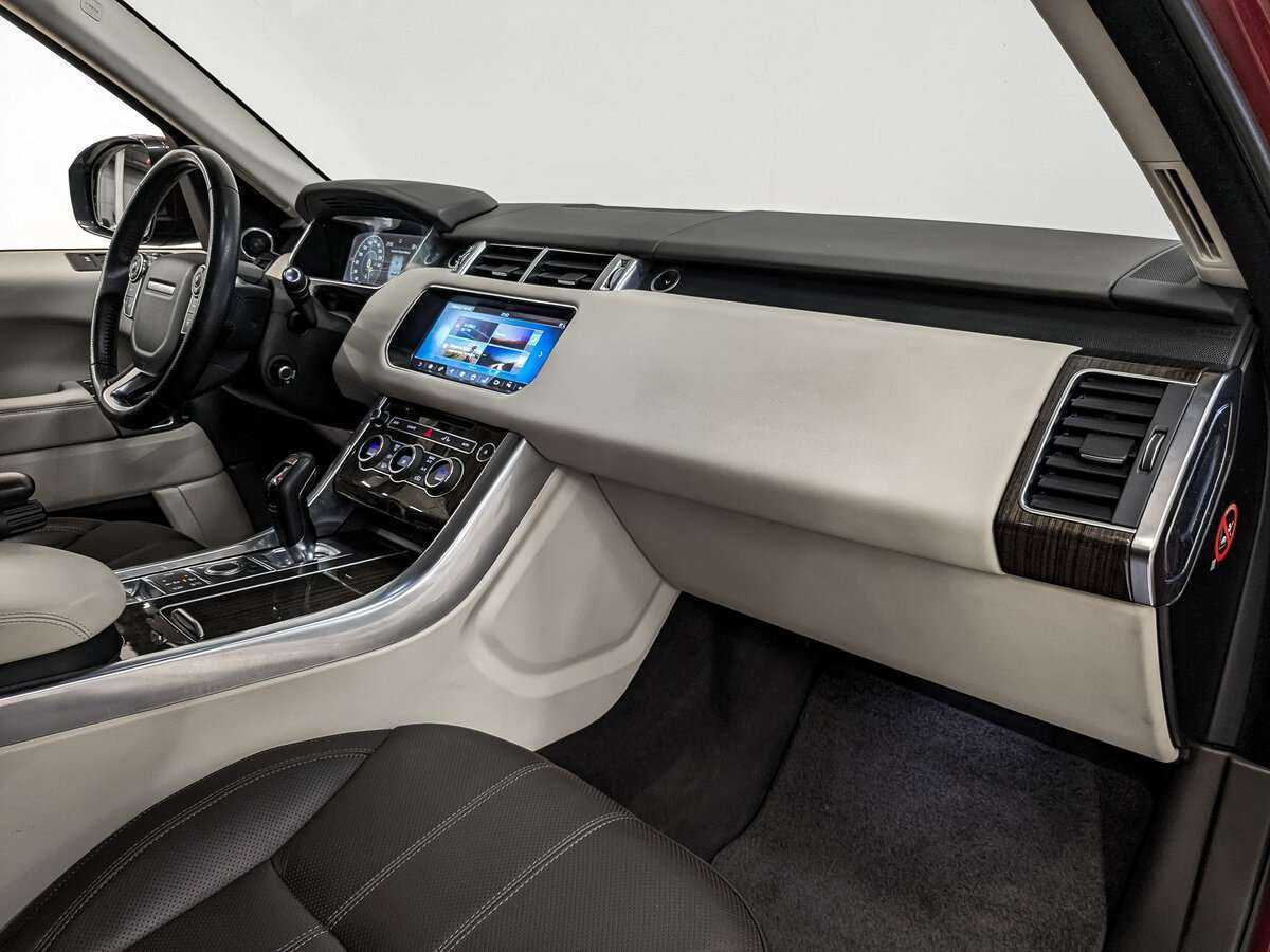 Б/У Лэнд Ровер Рэнж Ровер Спорт 2017 года. Фото: #8