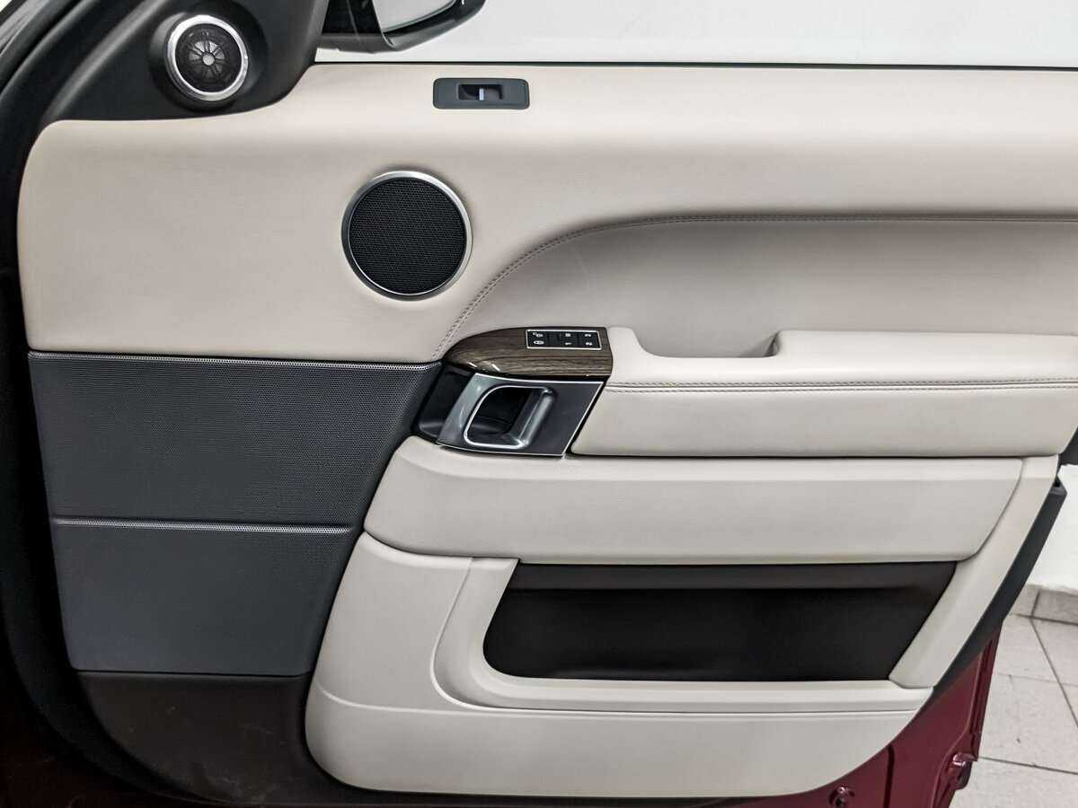 Б/У Лэнд Ровер Рэнж Ровер Спорт 2017 года. Фото: #20