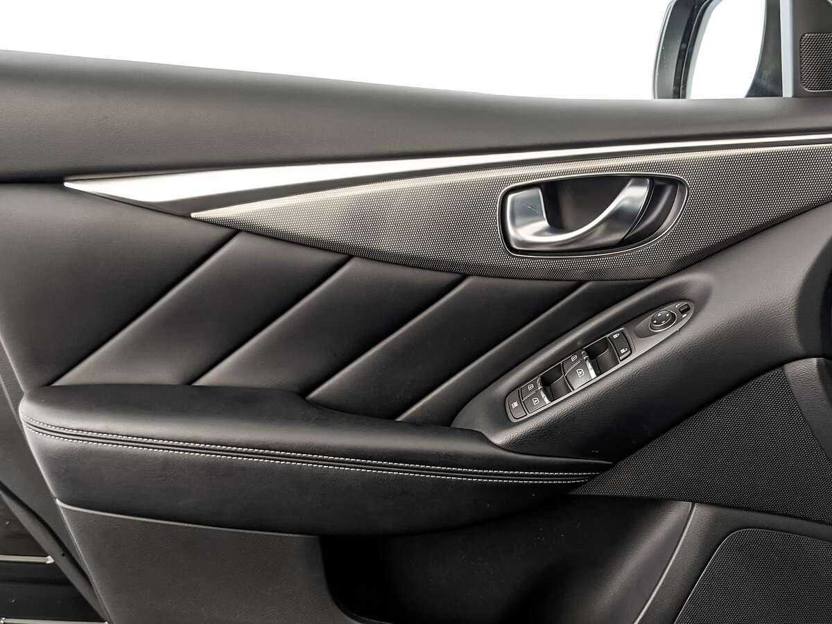 Б/У Инфинити К50 2017 года. Фото: #13