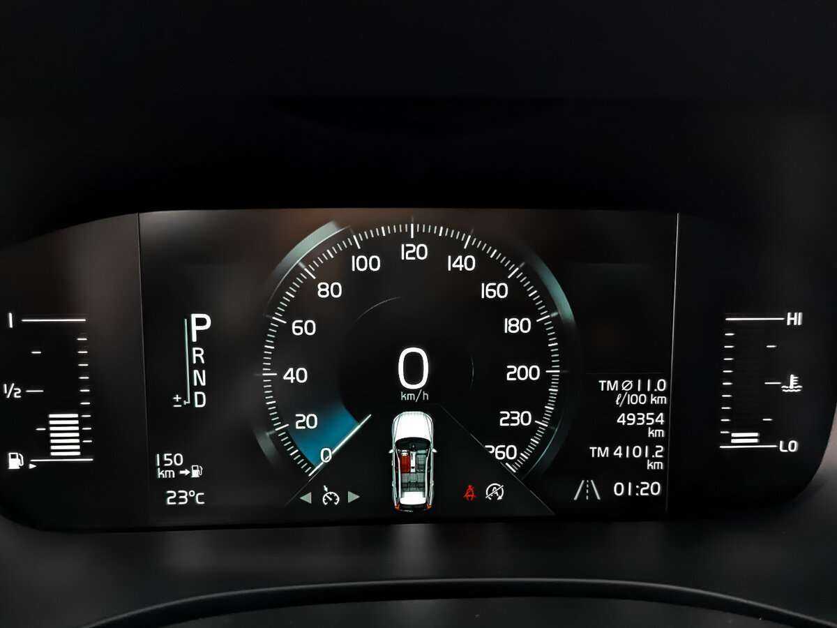 Б/У Вольво ИксЦ60 2019 года. Фото: #11