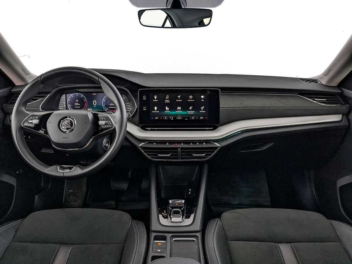 Б/У Шкода Октавия 2021 года. Фото: #8