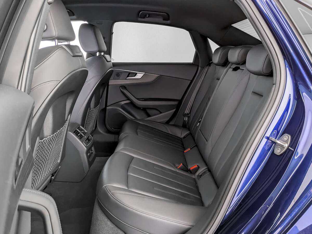 Б/У Ауди А4 2021 года. Фото: #9