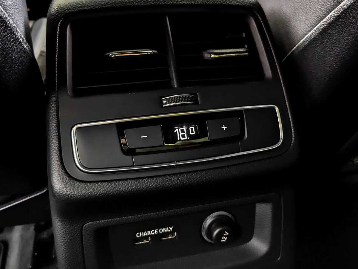 Б/У Ауди А4 2021 года. Фото: #23