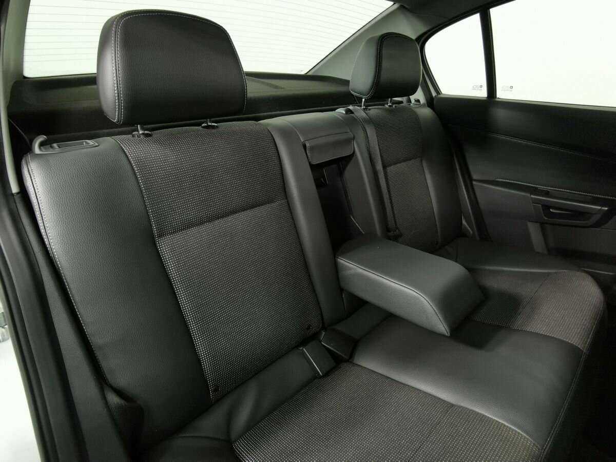 Б/У Опель Астра 2011 года. Фото: #12