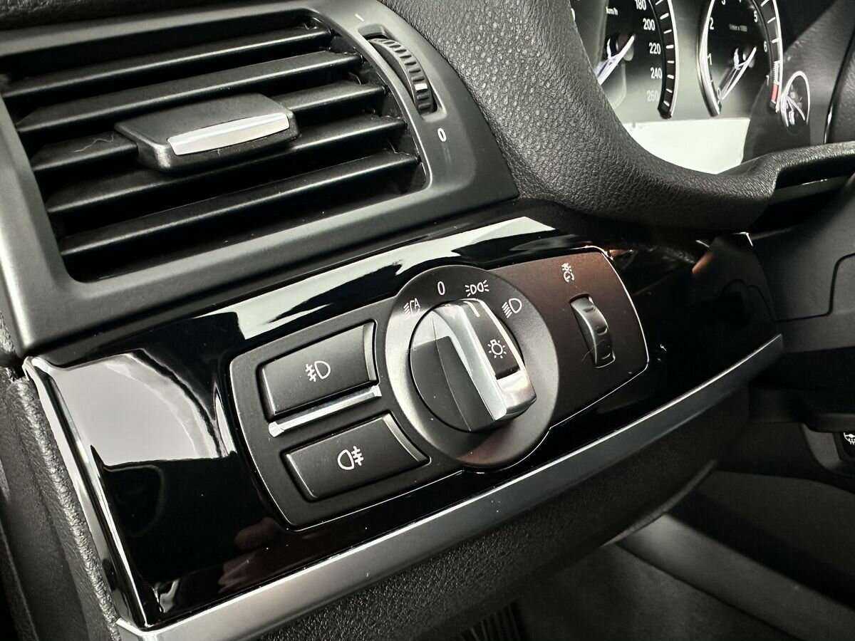 Б/У БМВ Икс4 2015 года. Фото: #14