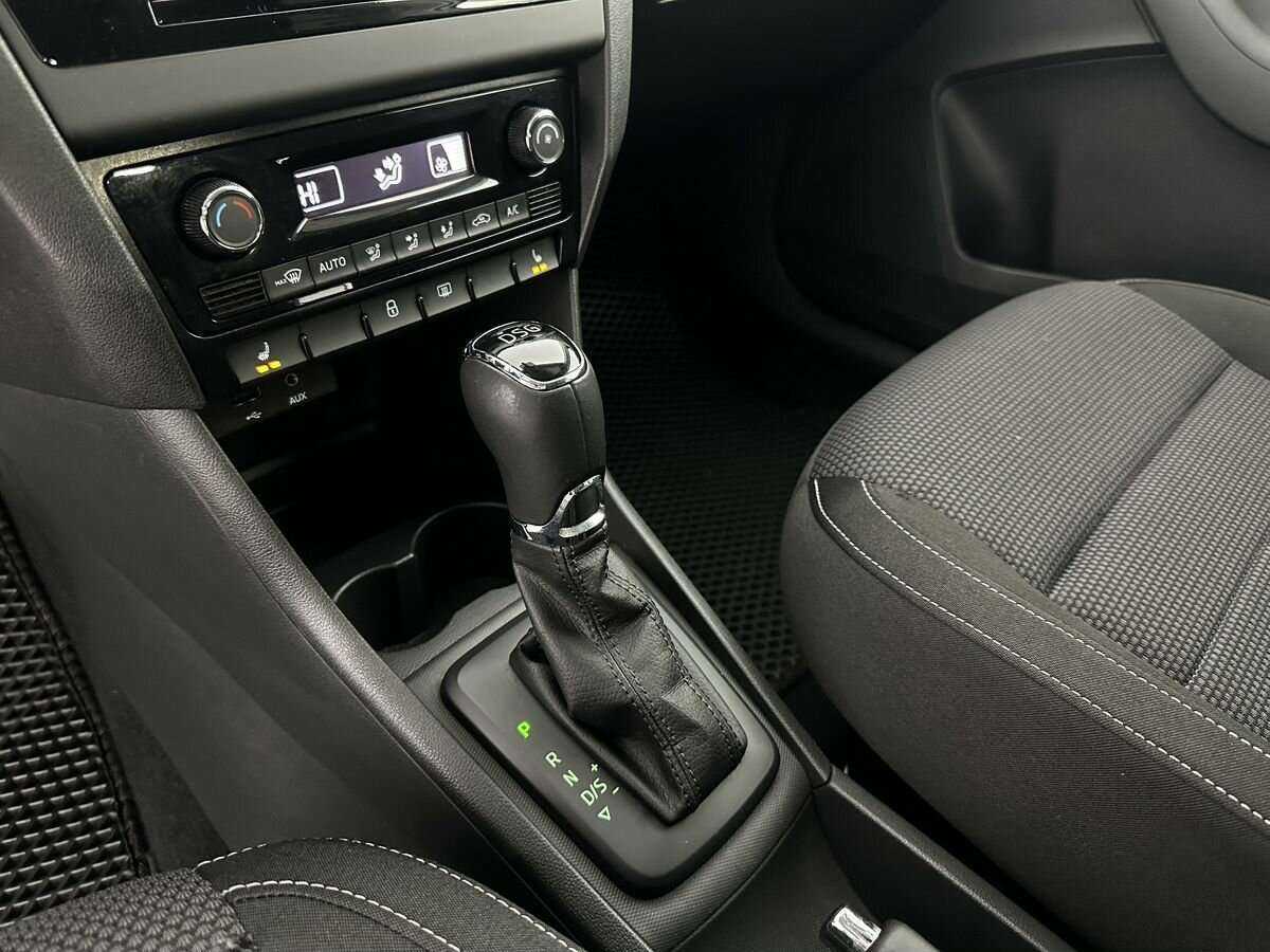 Б/У Шкода Рапид 2016 года. Фото: #14