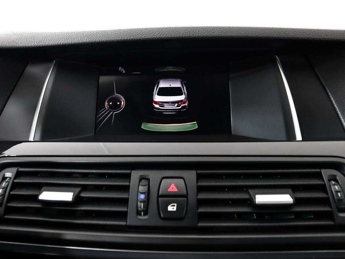 Б/У БМВ 5 серии 2015 года. Фото: #14