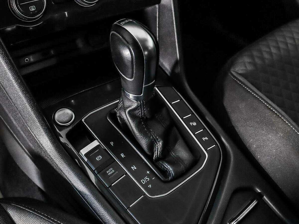 Б/У Фольксваген Тигуан 2017 года. Фото: #9