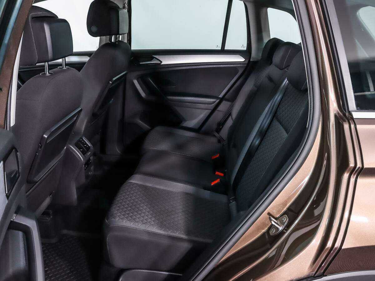 Б/У Фольксваген Тигуан 2017 года. Фото: #10