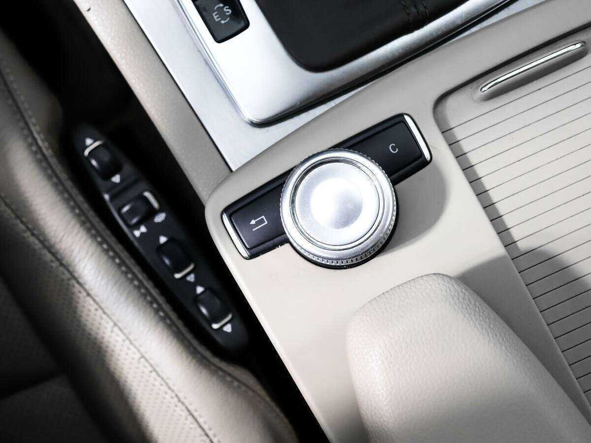 Б/У Мерседес-Бенц Е-Класс 2012 года. Фото: #10