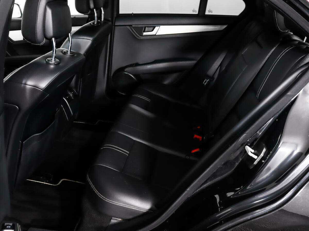 Б/У Мерседес-Бенц Ц-Класс 2012 года. Фото: #10