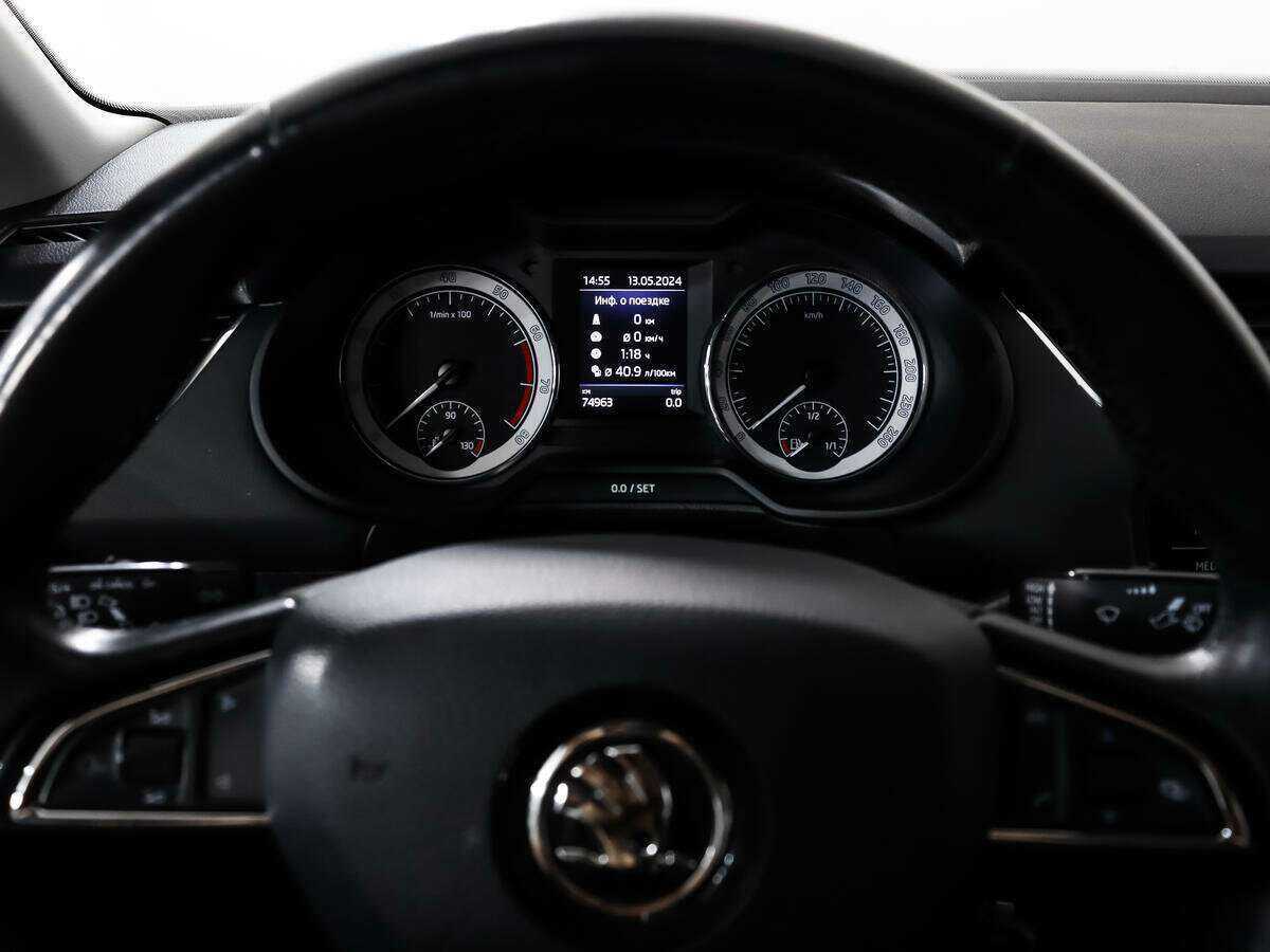 Б/У Шкода Октавия 2018 года. Фото: #15