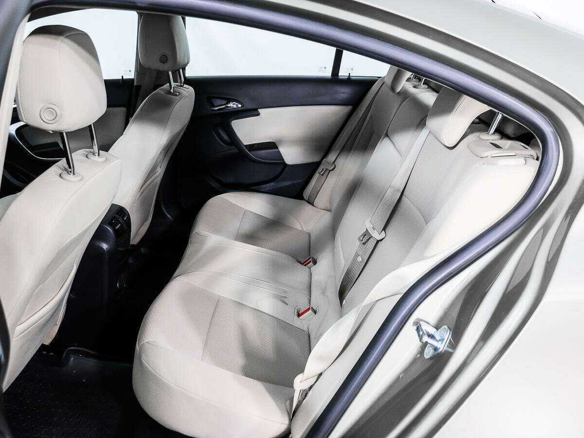 Б/У Опель Инсигния 2014 года. Фото: #10