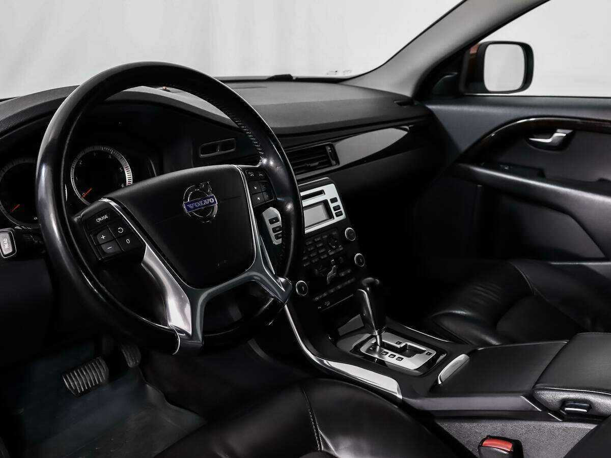 Б/У Вольво ИксЦ70 2010 года. Фото: #8