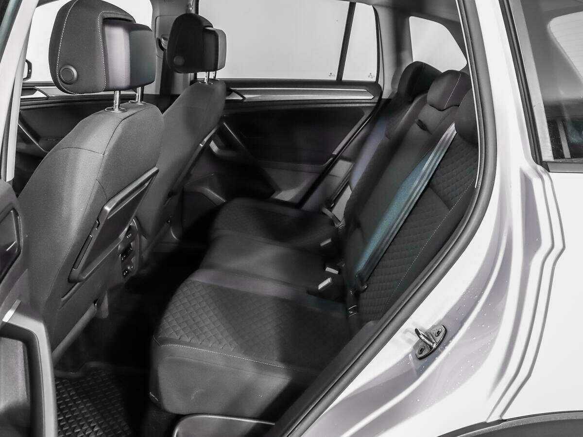 Б/У Фольксваген Тигуан 2019 года. Фото: #9