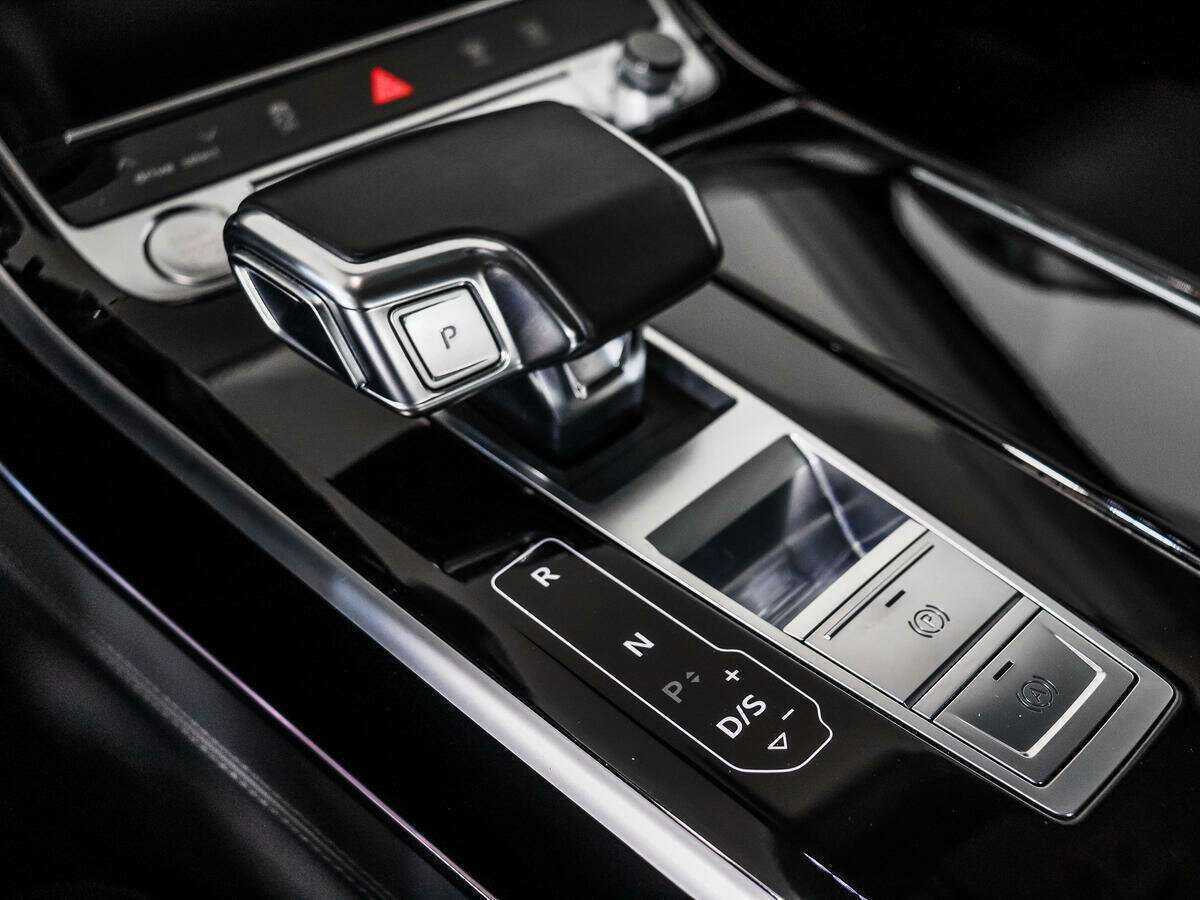 Б/У Ауди А8 2020 года. Фото: #12