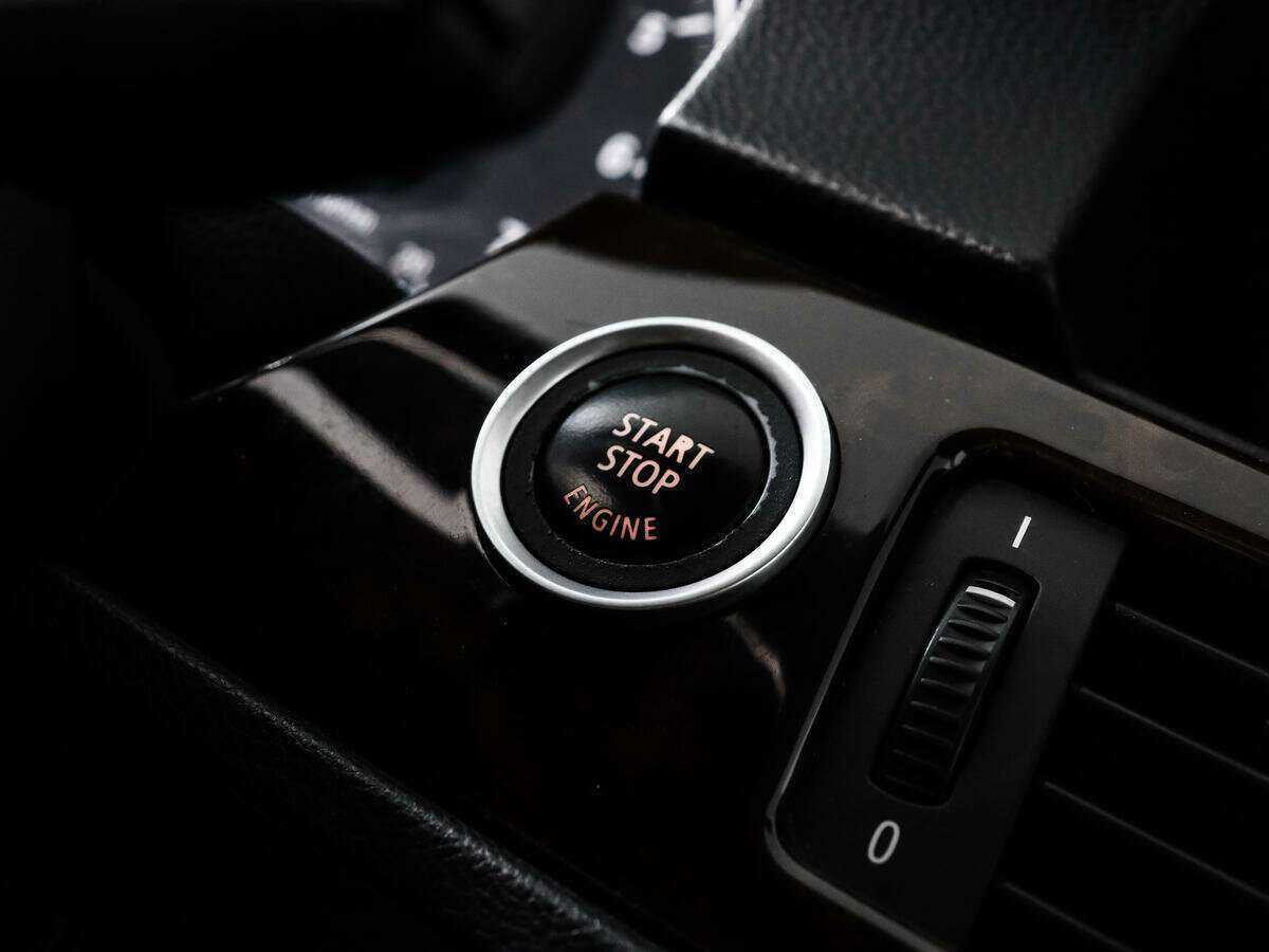 Б/У БМВ 3 серии 2011 года. Фото: #10