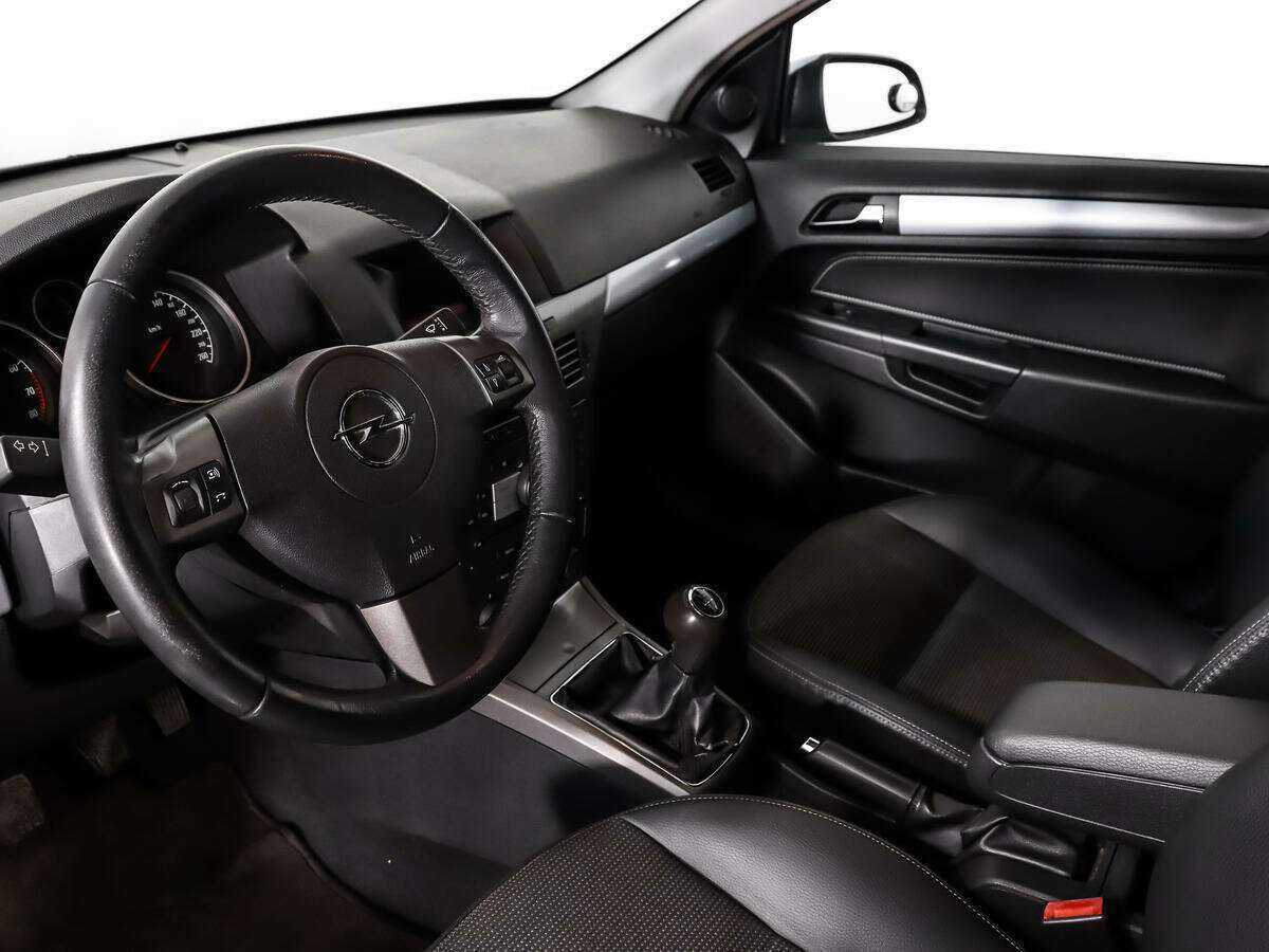 Б/У Опель Астра 2006 года. Фото: #8