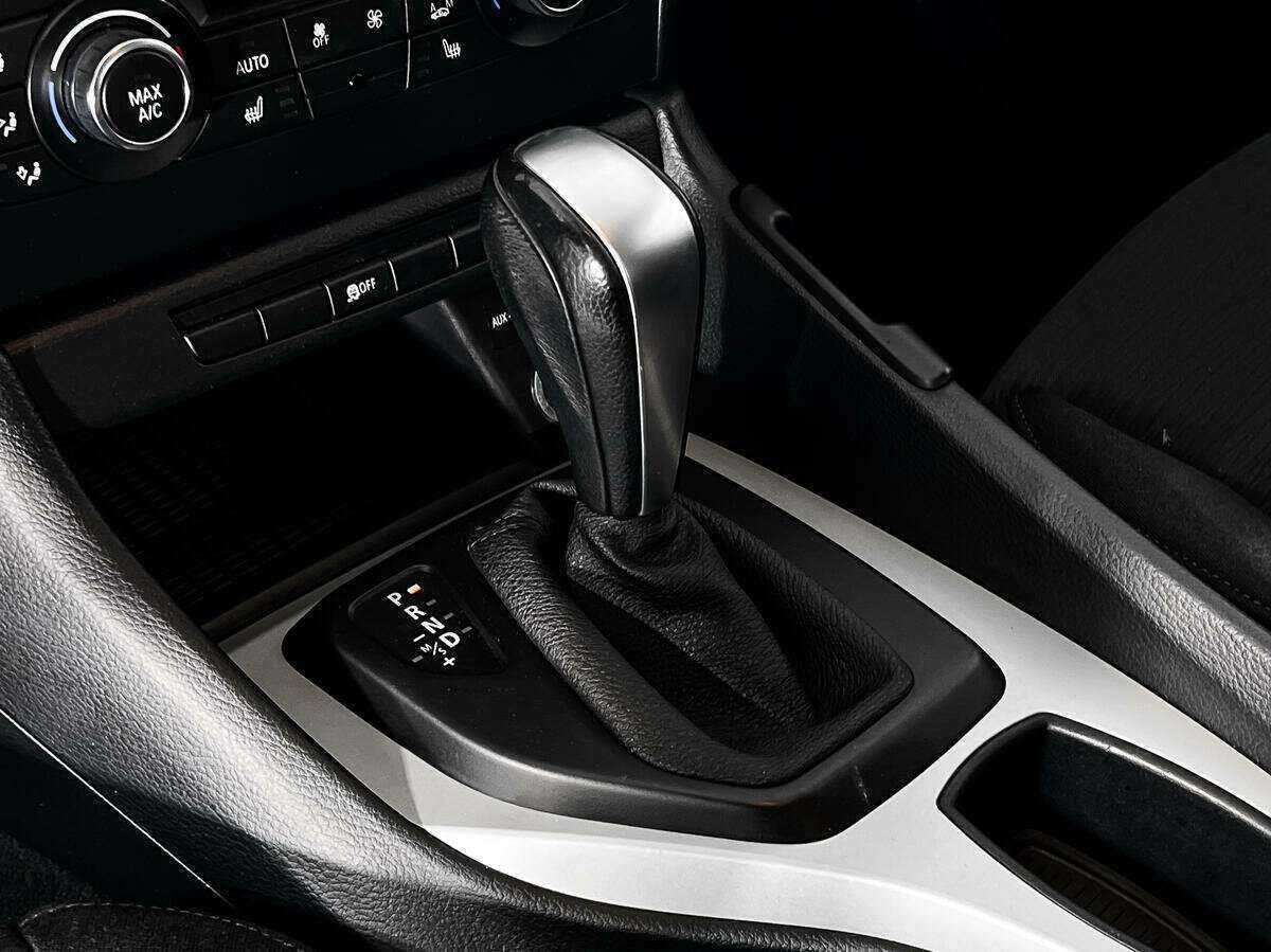 Б/У БМВ Икс1 2013 года. Фото: #9