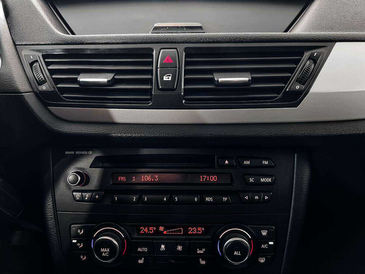 Б/У БМВ Икс1 2013 года. Фото: #13