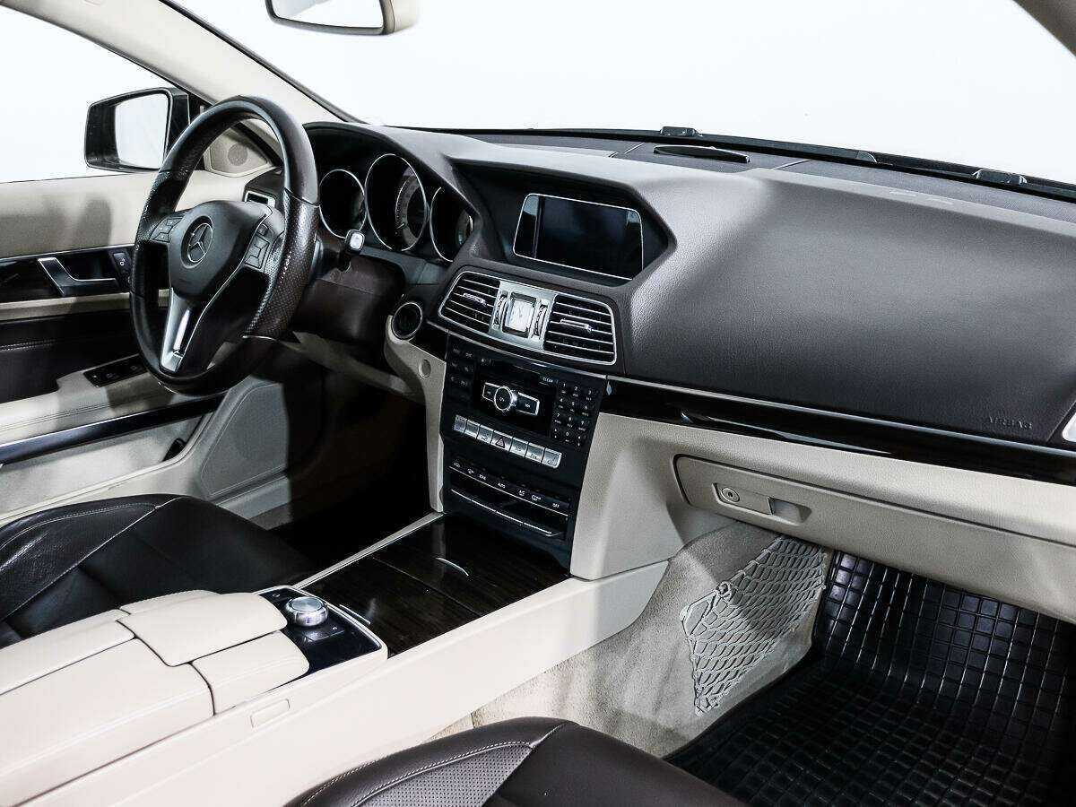 Б/У Мерседес-Бенц Е-Класс 2014 года. Фото: #12