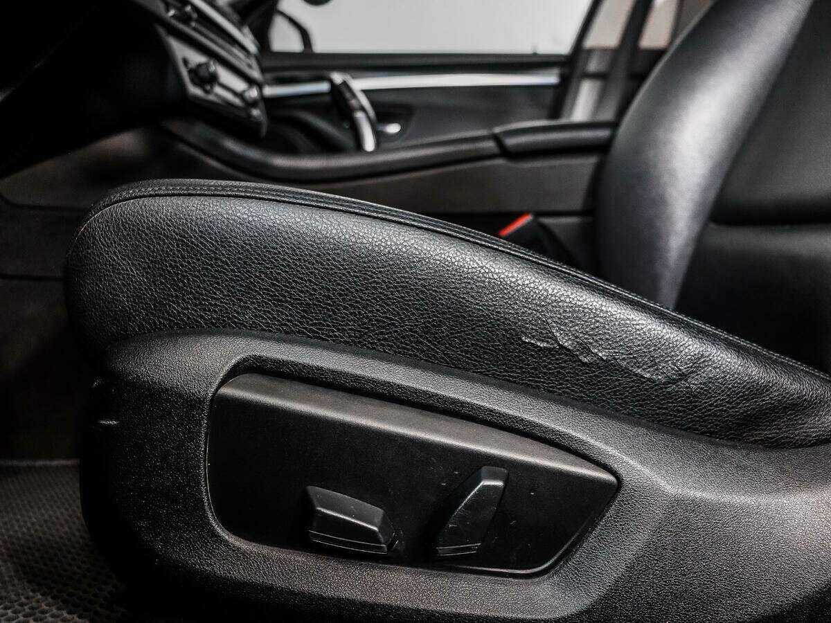 Б/У БМВ 5 серии 2013 года. Фото: #7