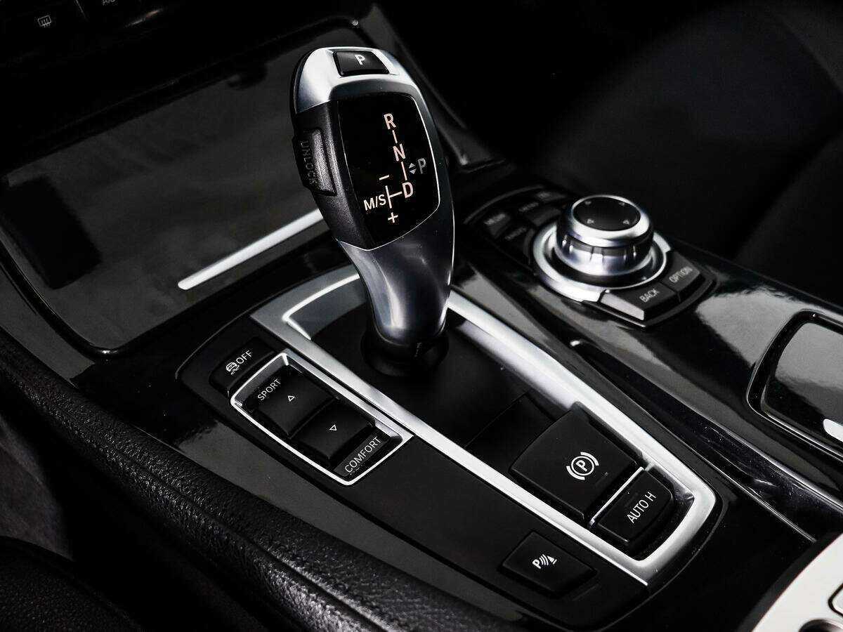 Б/У БМВ 5 серии 2013 года. Фото: #8