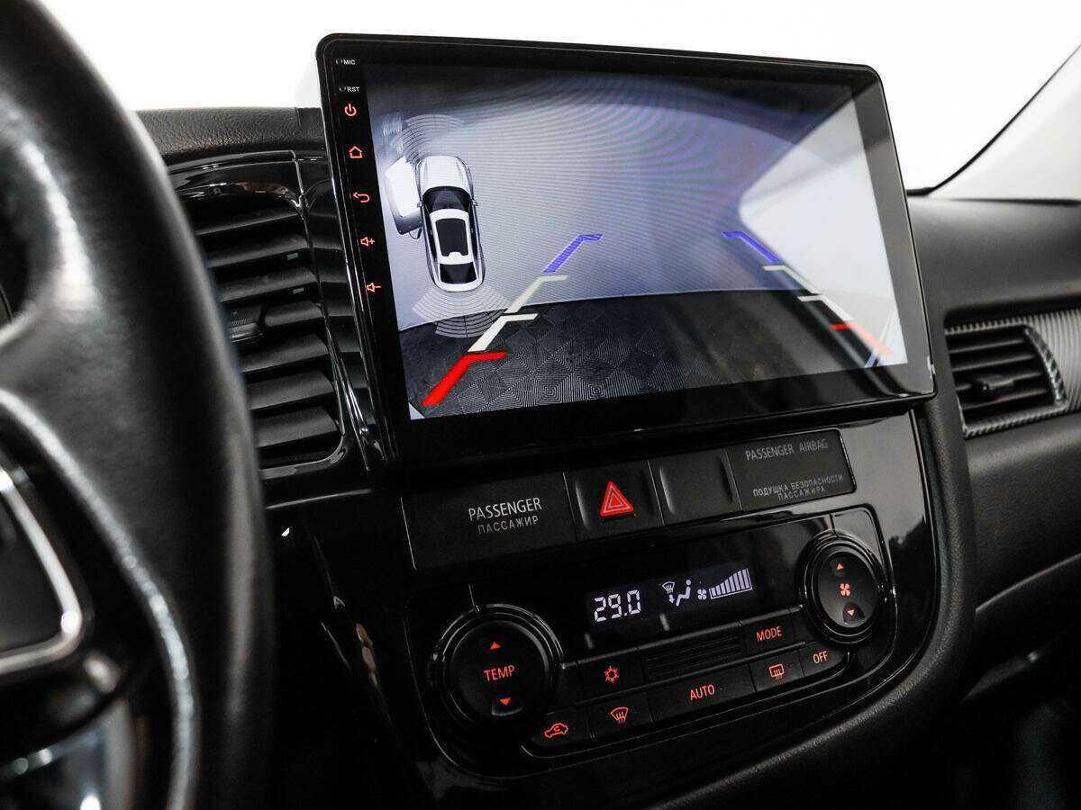 Б/У Митсубиши Оутлэндер 2018 года. Фото: #15