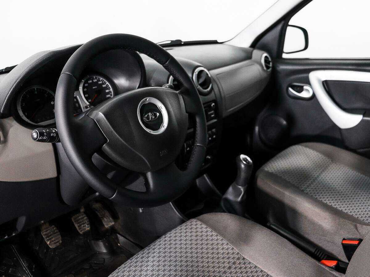 Б/У Лада (ВАЗ) Ларгус 2017 года. Фото: #7