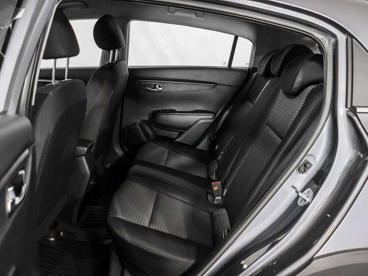 Б/У Киа Рио 2021 года. Фото: #9