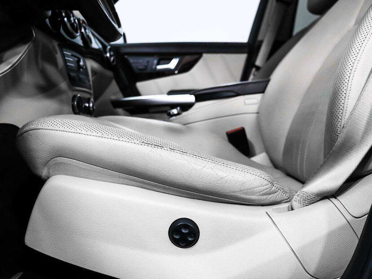 Б/У Мерседес-Бенц ГЛК-Класс 2013 года. Фото: #9